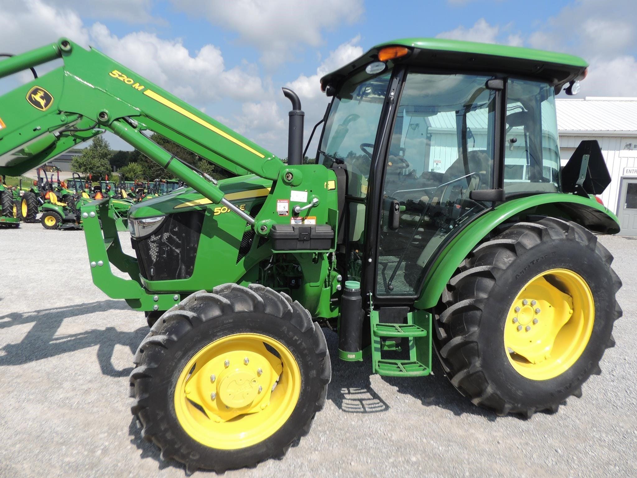 2024 John Deere 5075E Equipment Image0
