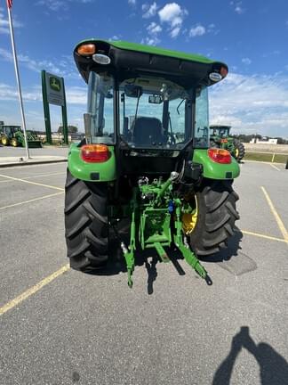 Image of John Deere 5075E equipment image 2
