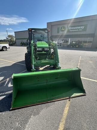 Image of John Deere 5075E equipment image 4