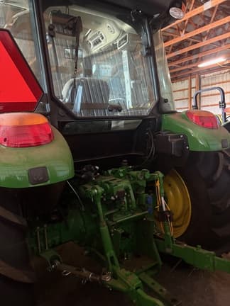 Image of John Deere 5075E equipment image 1