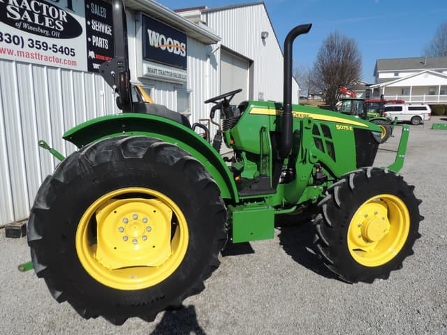 Image of John Deere 5075E equipment image 3