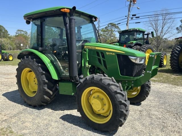 Image of John Deere 5075E equipment image 1