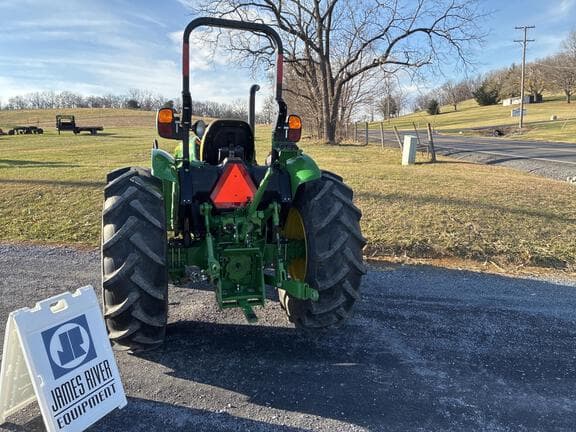 Image of John Deere 5075E equipment image 2