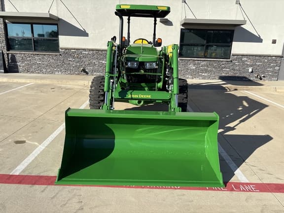 Image of John Deere 5075E equipment image 3
