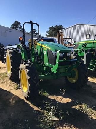 Image of John Deere 5075E equipment image 3