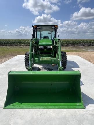 Image of John Deere 5075E equipment image 3