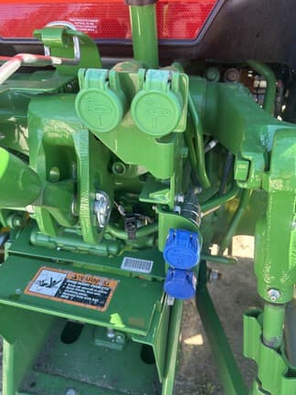 Image of John Deere 5075E equipment image 4