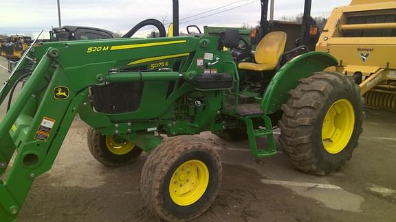 Image of John Deere 5075E equipment image 2