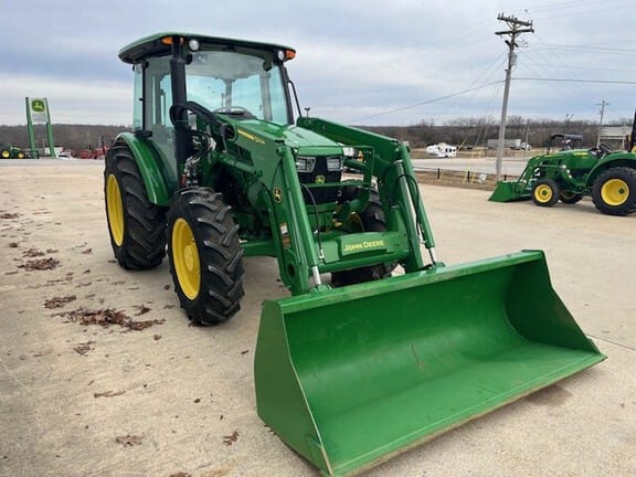 Main image John Deere 5075E