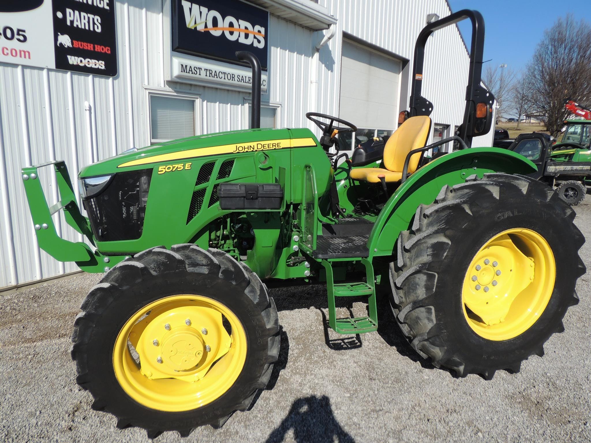 2024 John Deere 5075E Equipment Image0