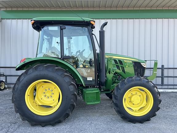 Image of John Deere 5075E equipment image 1