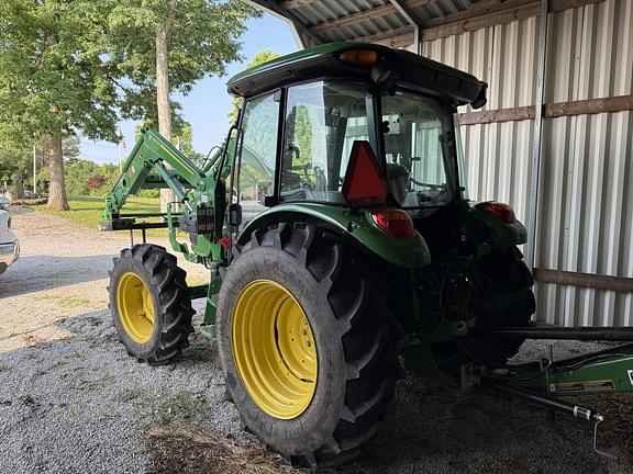 Image of John Deere 5075E equipment image 3