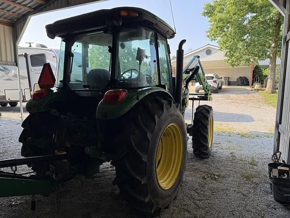 Image of John Deere 5075E equipment image 2