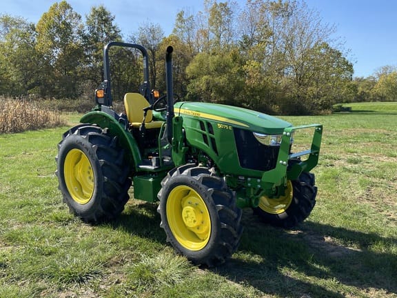 2025 John Deere 5075E Equipment Image0