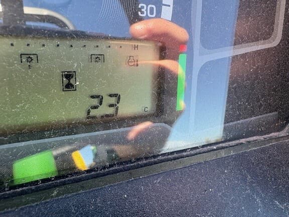 Image of John Deere 5075E equipment image 3