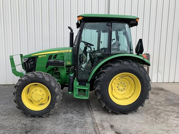 Image of John Deere 5075E equipment image 1