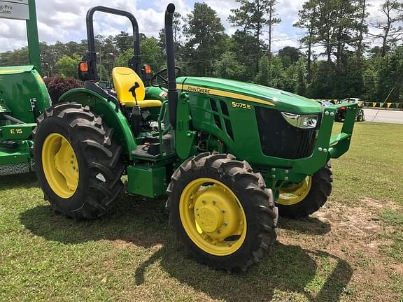 Image of John Deere 5075E equipment image 1