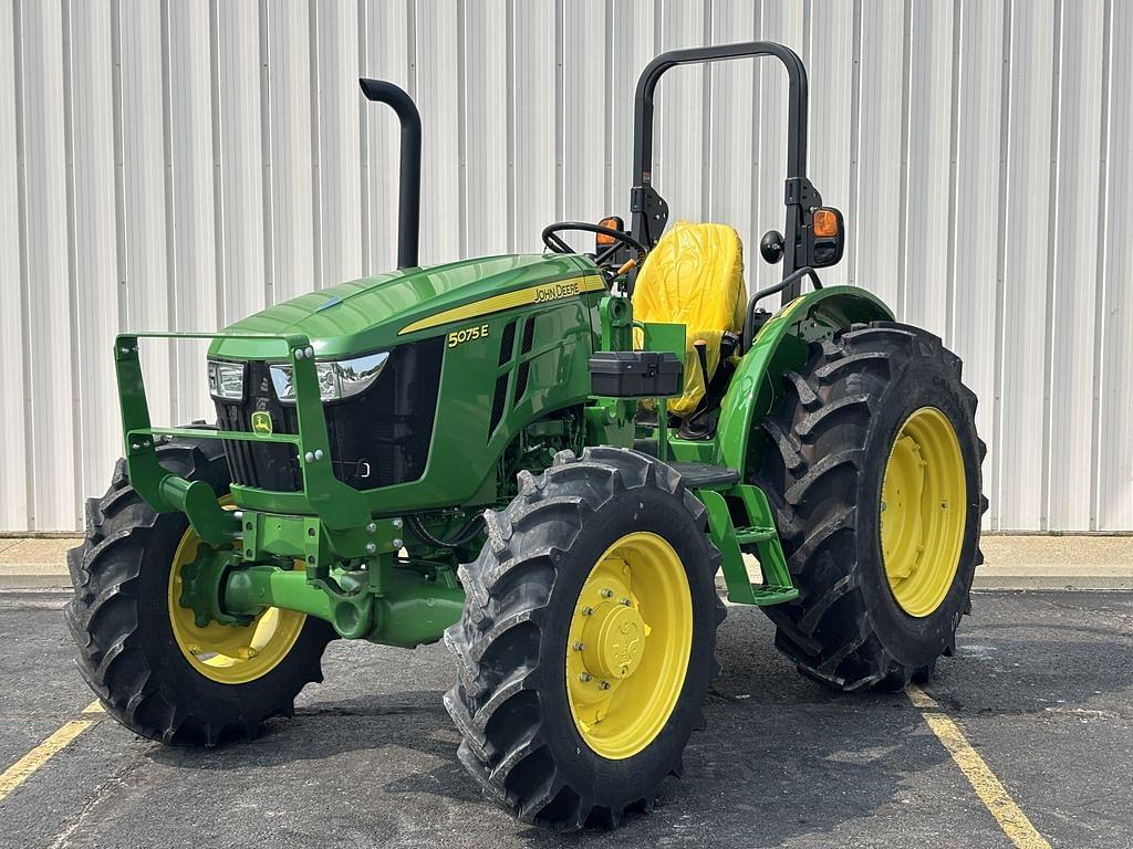 Image of John Deere 5075E Primary image