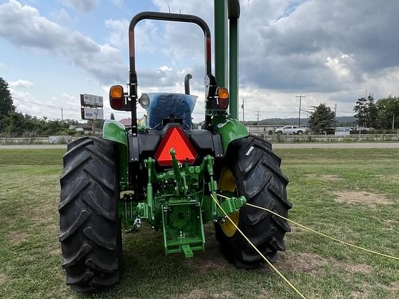 Image of John Deere 5075E equipment image 3