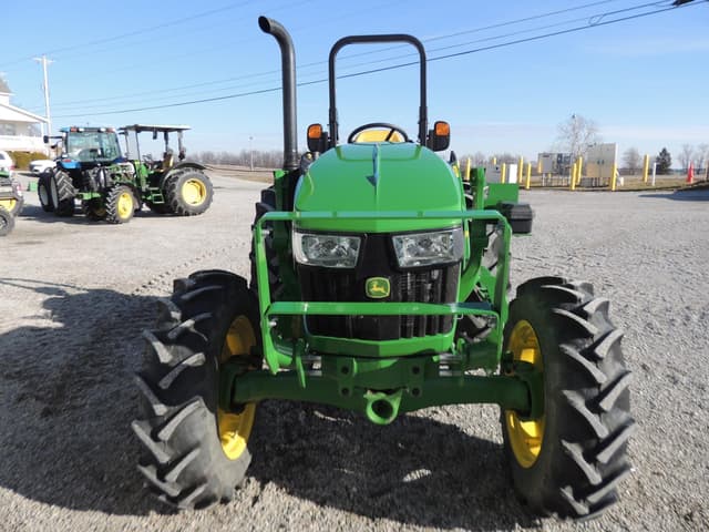 Image of John Deere 5075E equipment image 4