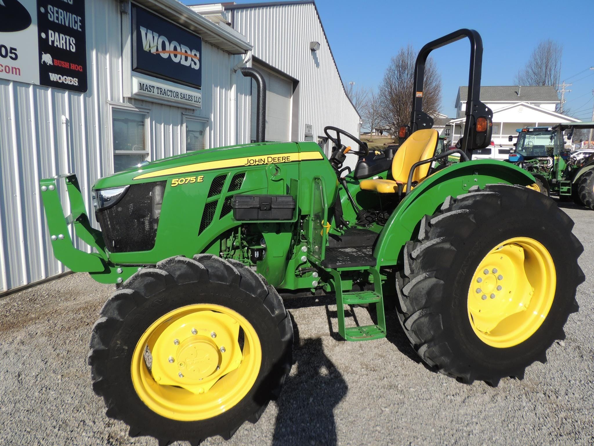 2024 John Deere 5075E Equipment Image0