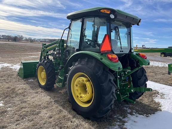 Image of John Deere 5075E equipment image 3