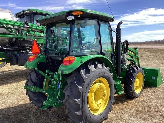 Image of John Deere 5075E equipment image 3