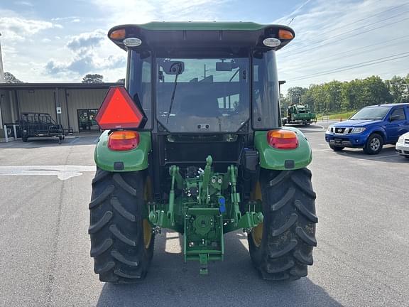 Image of John Deere 5075E equipment image 3