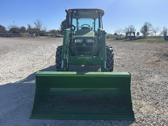 Image of John Deere 5075E equipment image 2