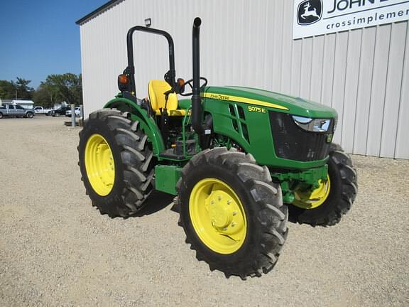 Image of John Deere 5075E equipment image 1