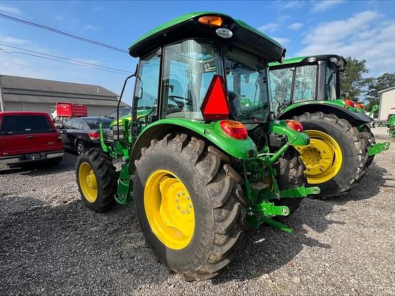 Image of John Deere 5075E equipment image 3