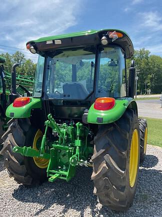 Image of John Deere 5075E equipment image 3