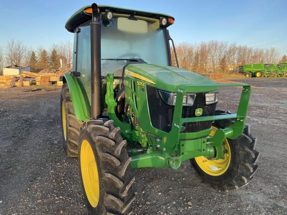 Image of John Deere 5075E equipment image 3