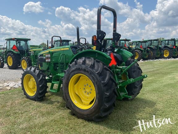 Image of John Deere 5075E equipment image 4