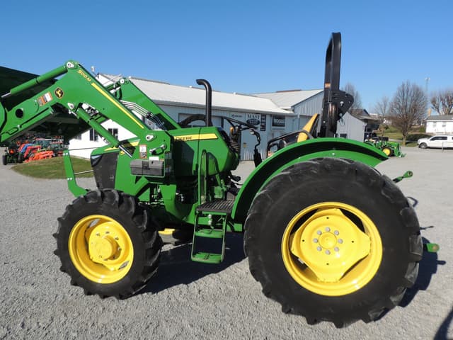 Image of John Deere 5075E equipment image 1