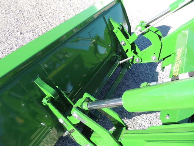 Image of John Deere 5075E equipment image 4