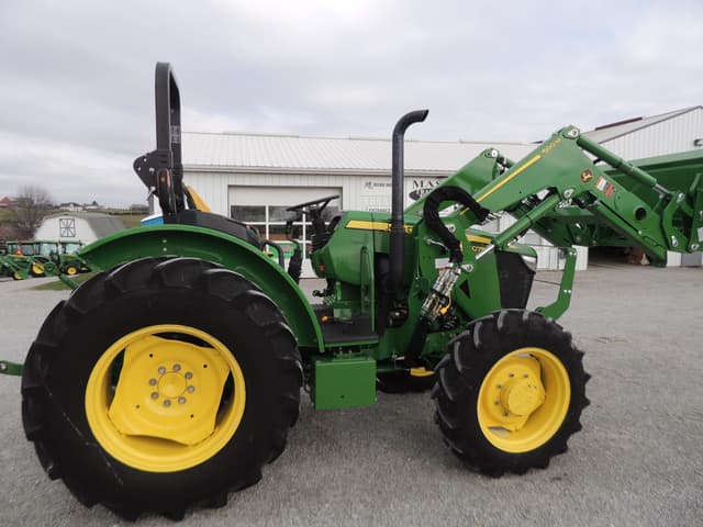 Image of John Deere 5075E equipment image 3