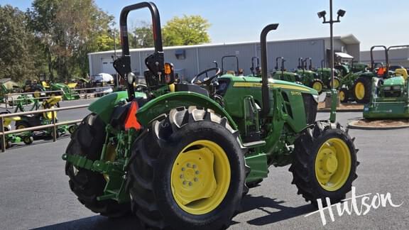 Image of John Deere 5075E equipment image 3
