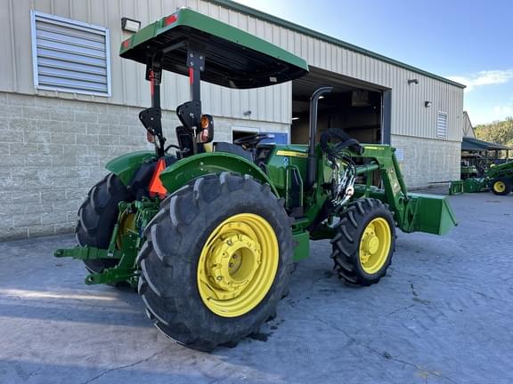 Image of John Deere 5075E equipment image 3