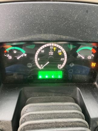 Image of John Deere 5075E equipment image 1