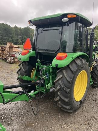 Image of John Deere 5075E equipment image 3