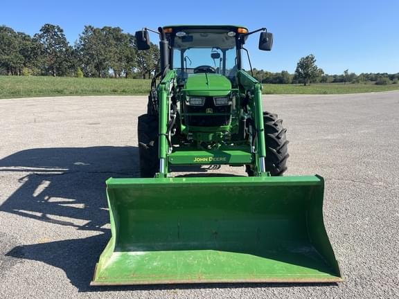Image of John Deere 5075E equipment image 3