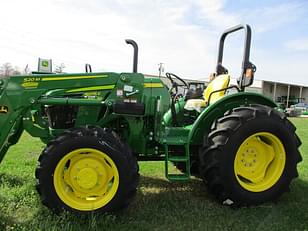 Main image John Deere 5075E 1