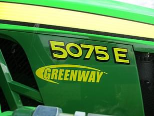 Main image John Deere 5075E 8