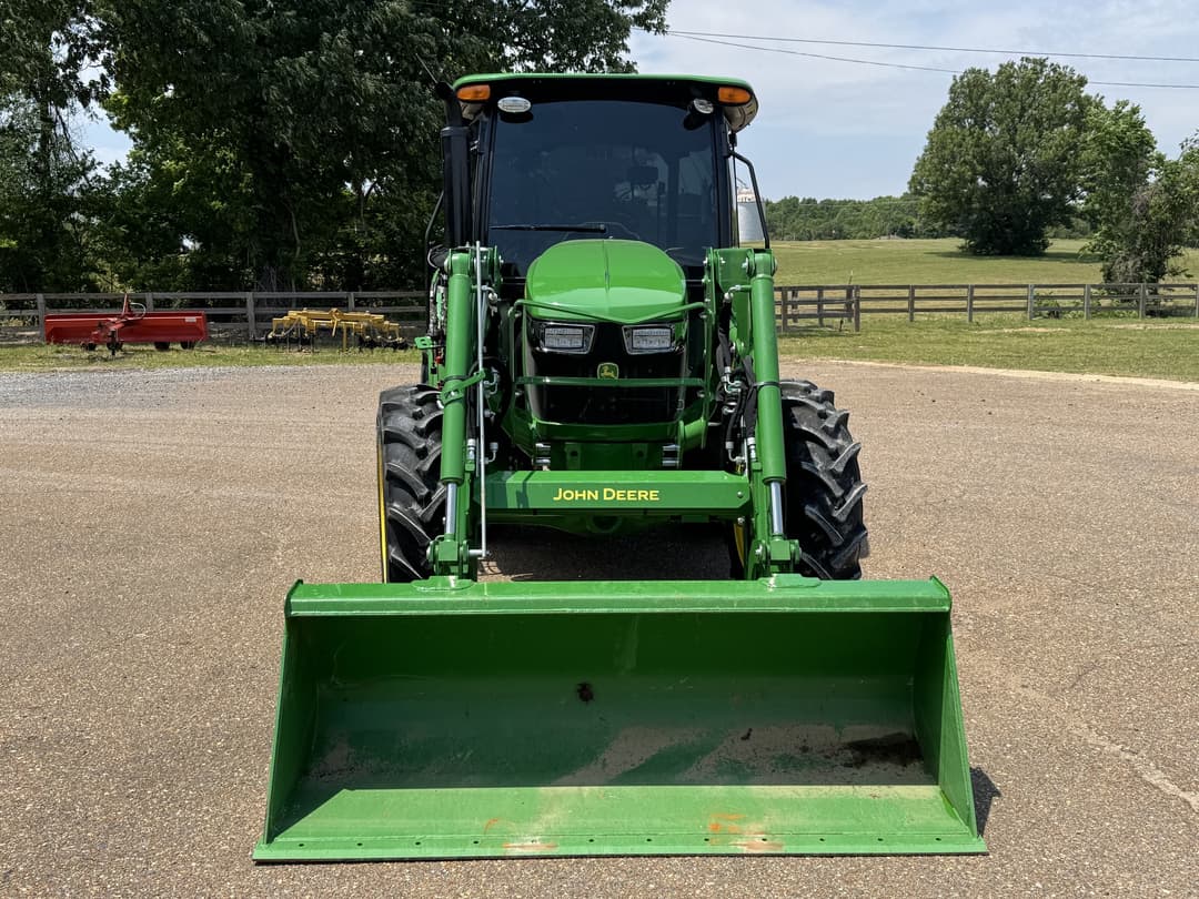 Image of John Deere 5075E Image 1