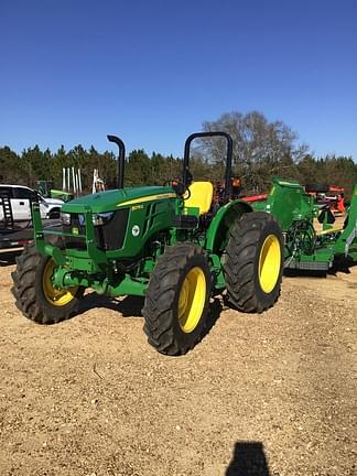 Image of John Deere 5075E equipment image 3