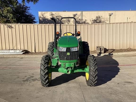 Image of John Deere 5075E equipment image 2