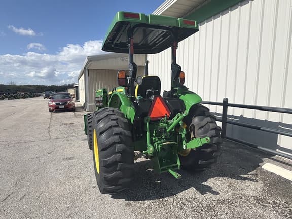 Image of John Deere 5075E equipment image 4