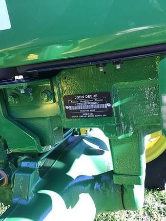 Image of John Deere 5075E equipment image 1