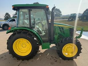 Main image John Deere 5075E 6